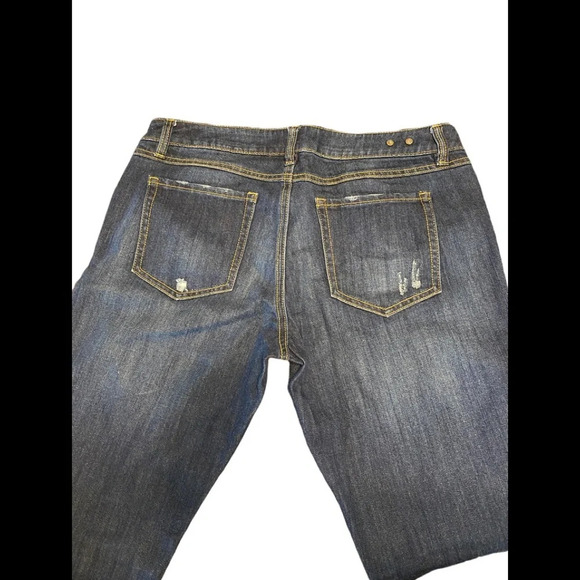 Cabi Jeans Slim Boyfriend Distressed - Picture 5 of 7